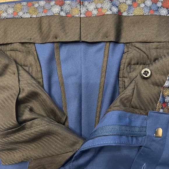 Sean John Navy Suit - 38R - Picture 7 of 7